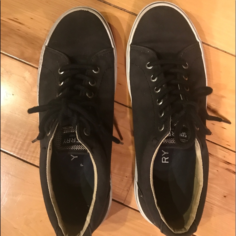 Men's Sperry shoes size 9 1/2. Great condition !!!